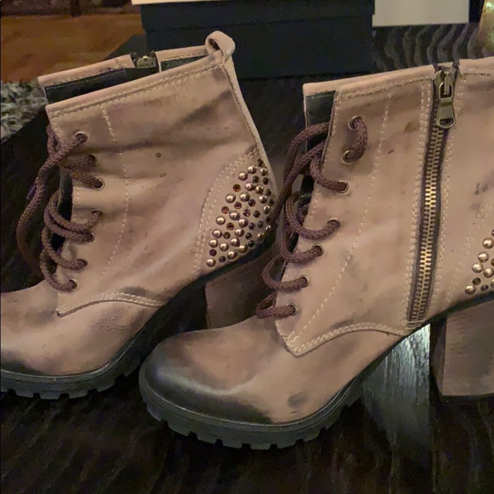 Bootees - Picture 3 of 3